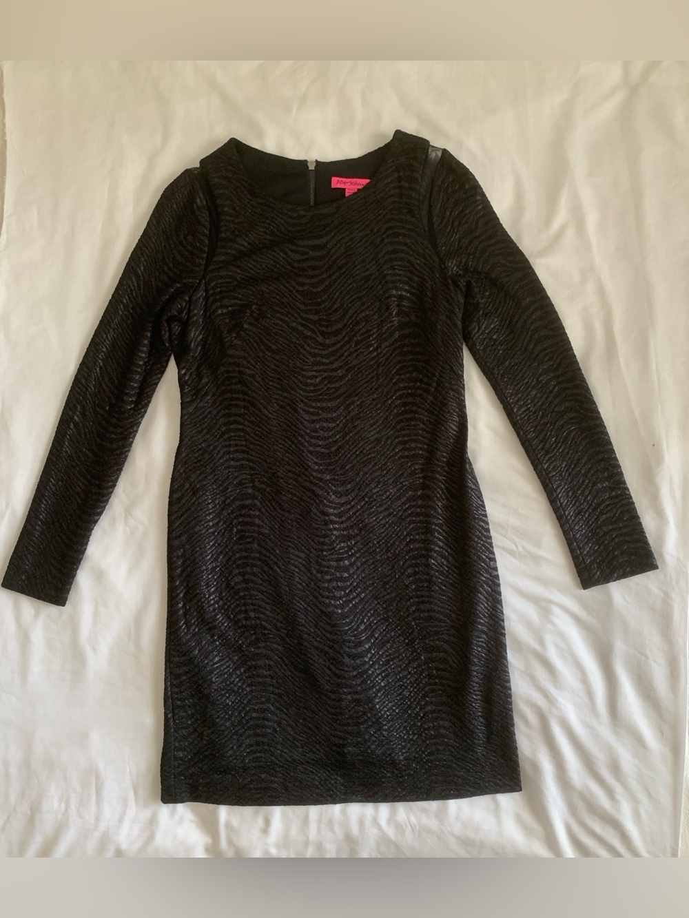 NWT Betsey Johnson Black Textured Long Sleeve Cocktail Dress Sz 10 Zebra Burnout - Picture 3 of 9